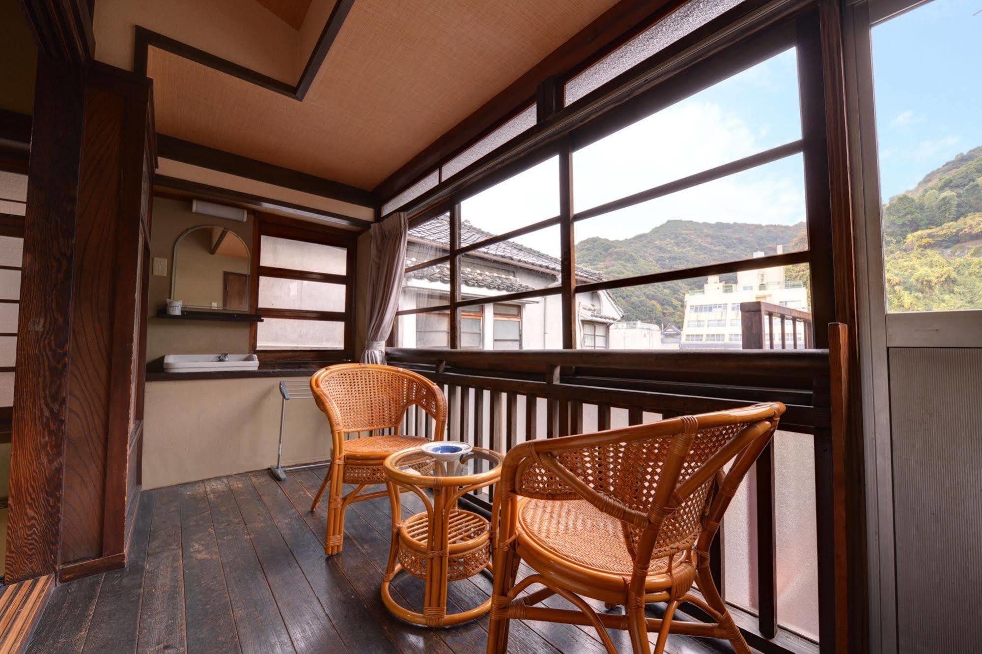 Hinagu Onsen Kinparo Hotel Yatsushiro Exterior photo